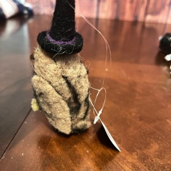 Felt owl  With Witch Hat Halloween Decoration ornament by gallerie II - Picture 5 of 7